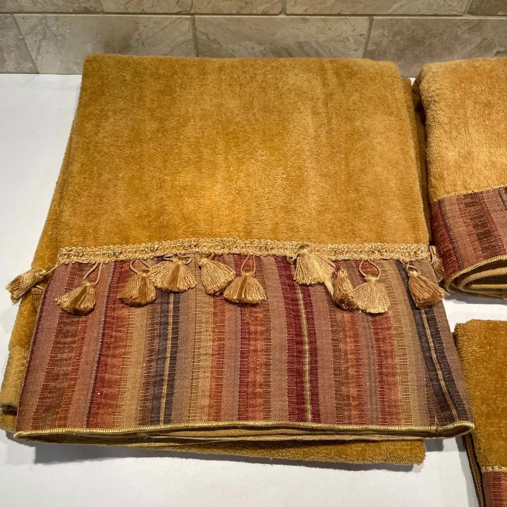 Avanti Linens 5 Piece Towel Set Brown Gold Southwestern Striped Tassels Cotton‎